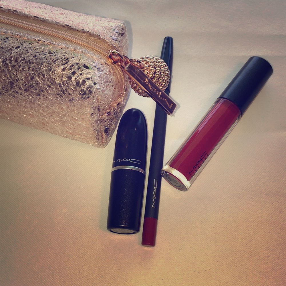 Mac Red Lip kit with Mac bag